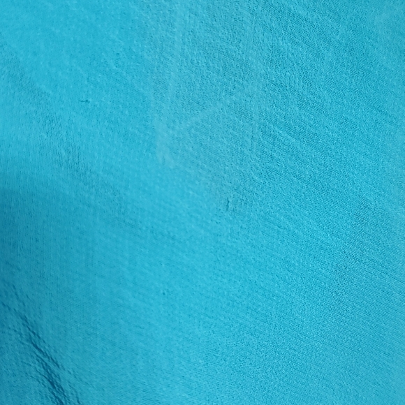 Beautiful blue sheer top - Picture 4 of 4